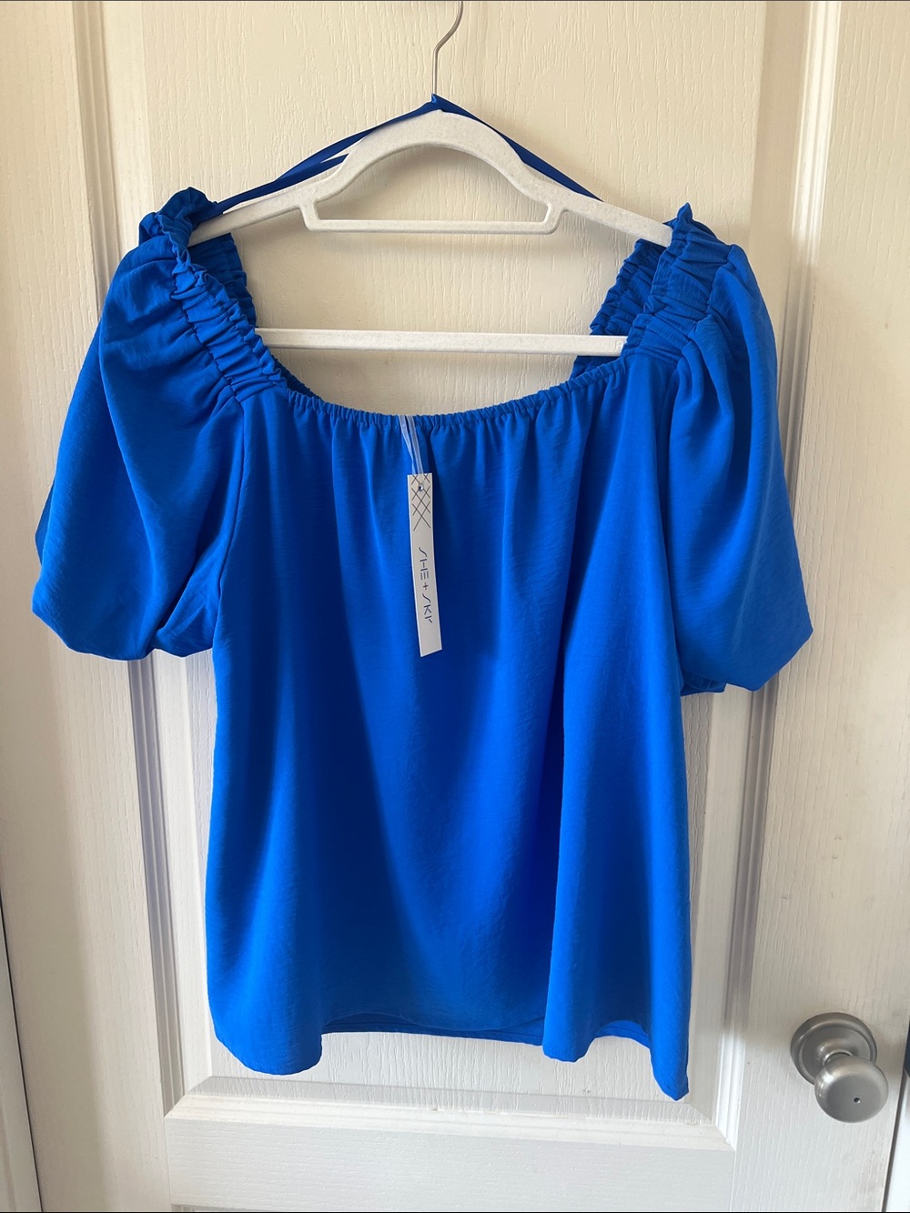 She + Sky Royal Blue Off-Shoulder Peasant Blouse. NWT